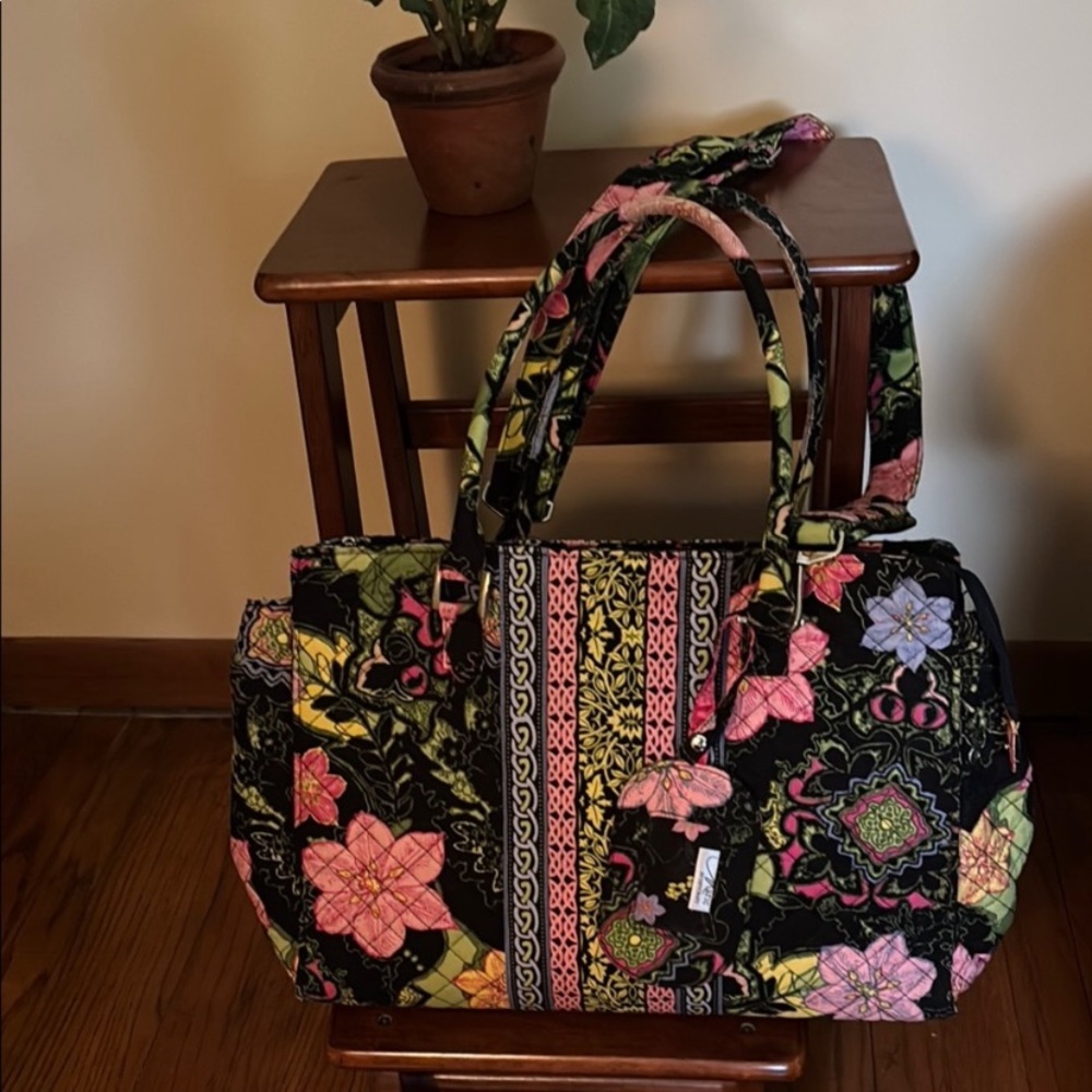Floral Patterned Women's Travel Bag